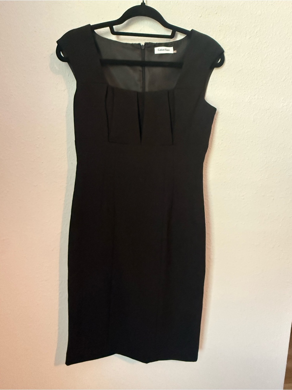 Calvin Klein Black Cap-Sleeve Sheath Midi Dress